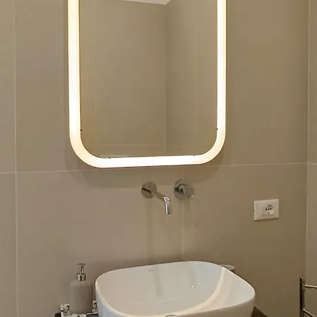 Capo Petit Lägenhet *